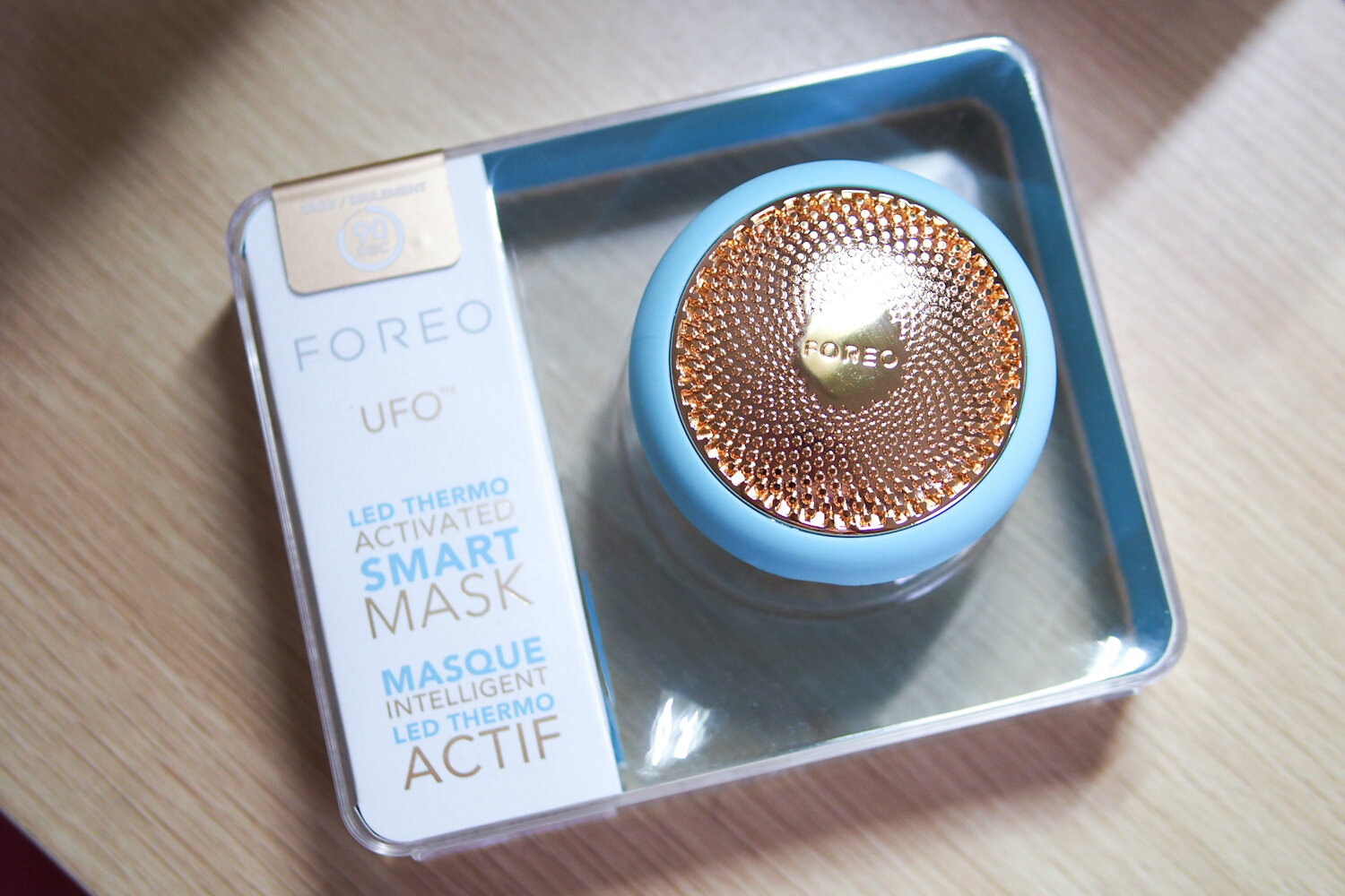 the-foreo-ufo-smart-mask-is-perfect-for-busy-lifestyles