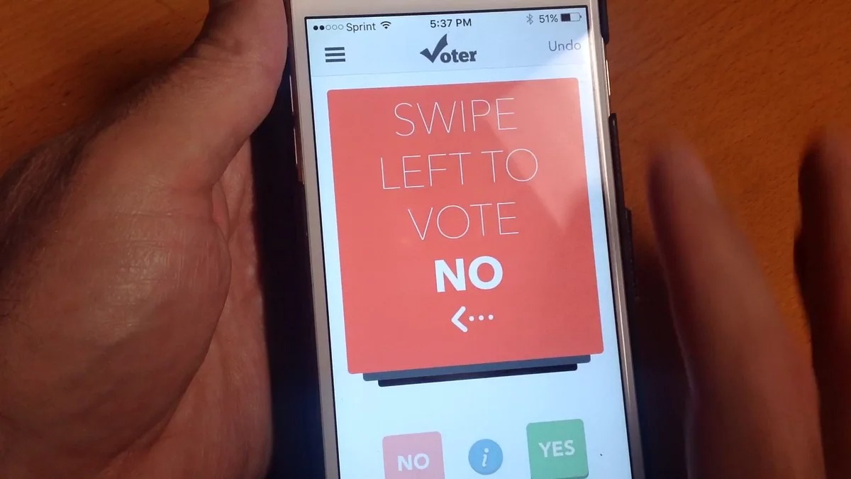 tinder-gets-political-with-swipe-the-vote