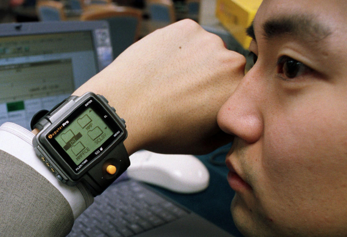 what-was-the-first-ever-smartwatch