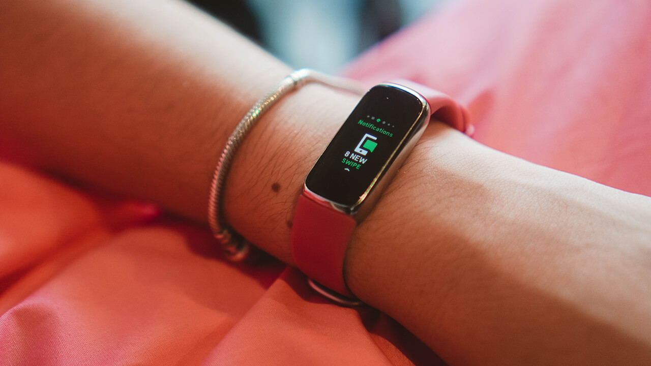 15 Best Fitbit Alta HR Bands For Women For 2024