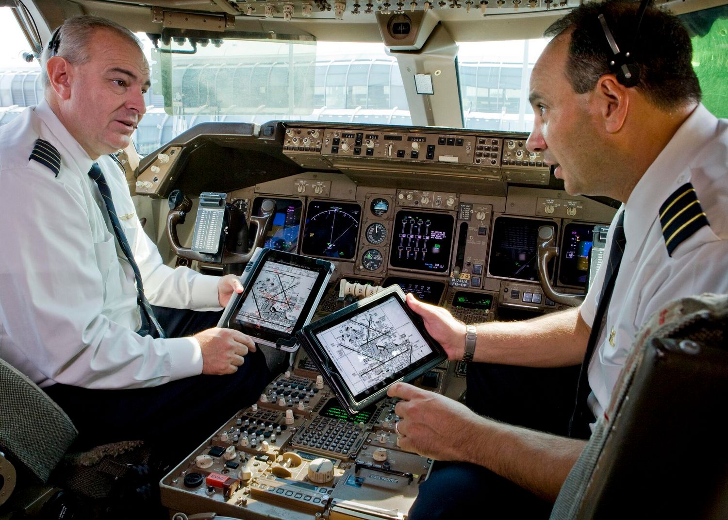 american-airlines-pilots-to-use-ipads-from-friday-in-all-phases-of-flight