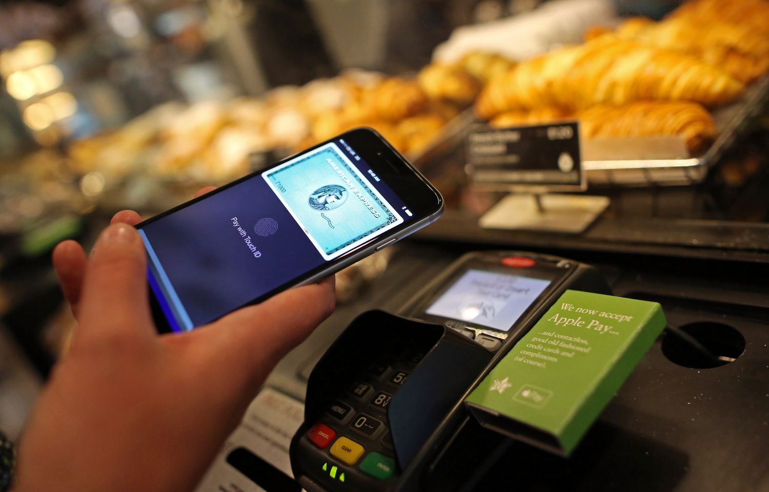 apple-pay-and-android-pay-coming-to-atms-soon-report-says