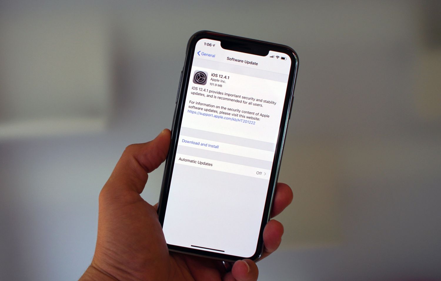 Apple’s IOS 12.4 Has A Bug That Enabled A Jailbreak