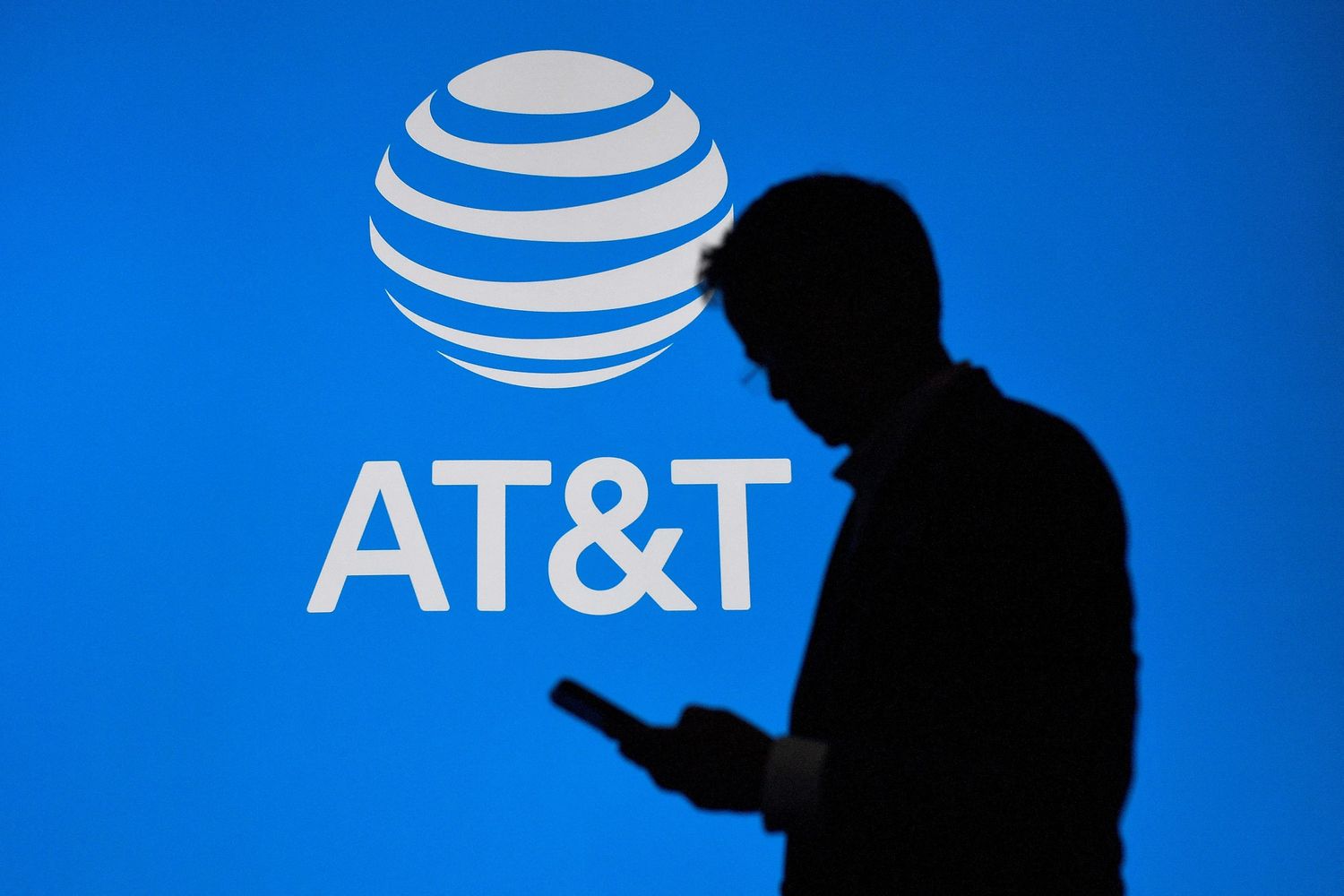 att-to-fix-its-confusing-video-chat-app-rules