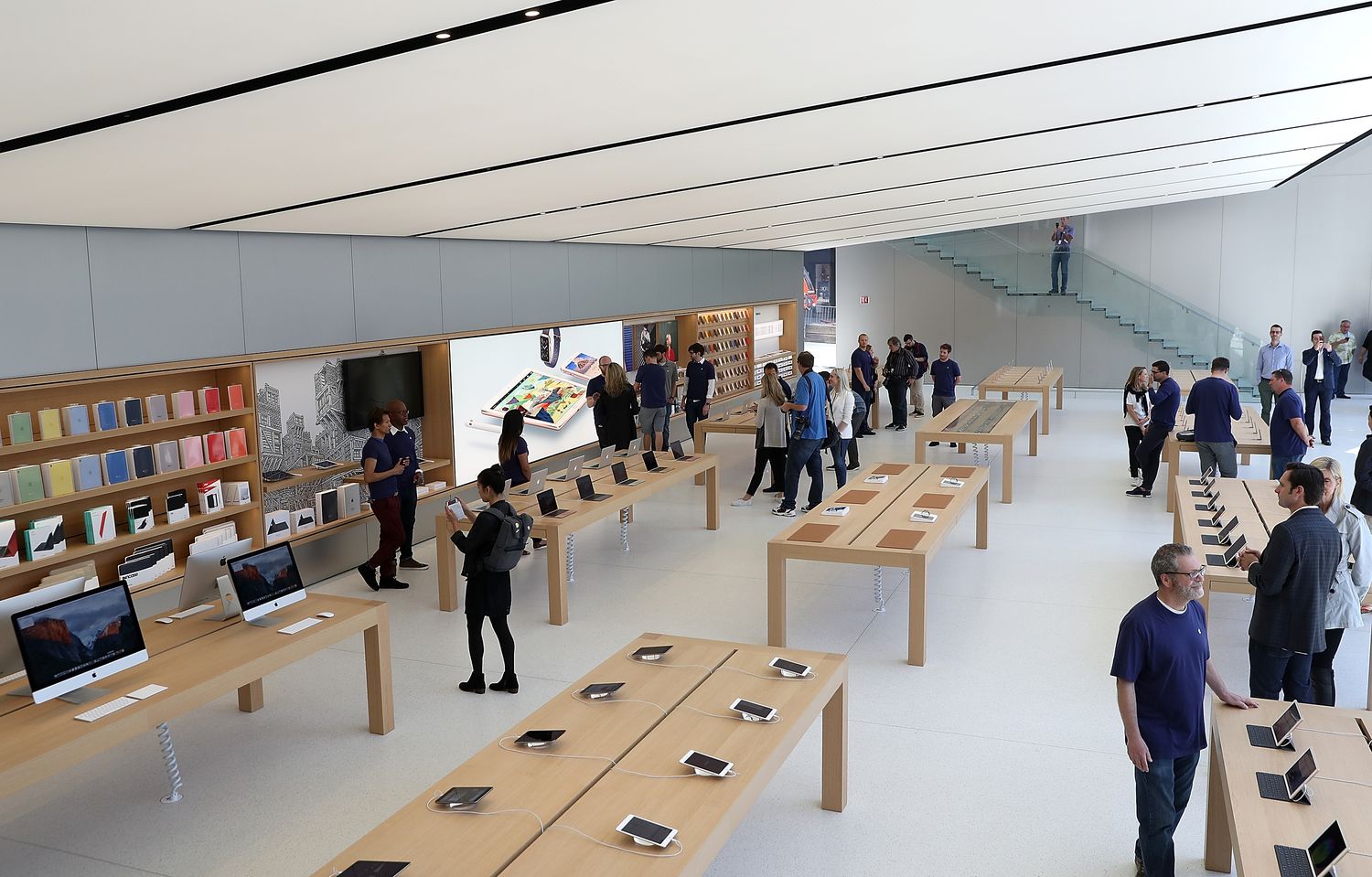 cops-bust-1-million-apple-store-robbery-ring-in-california