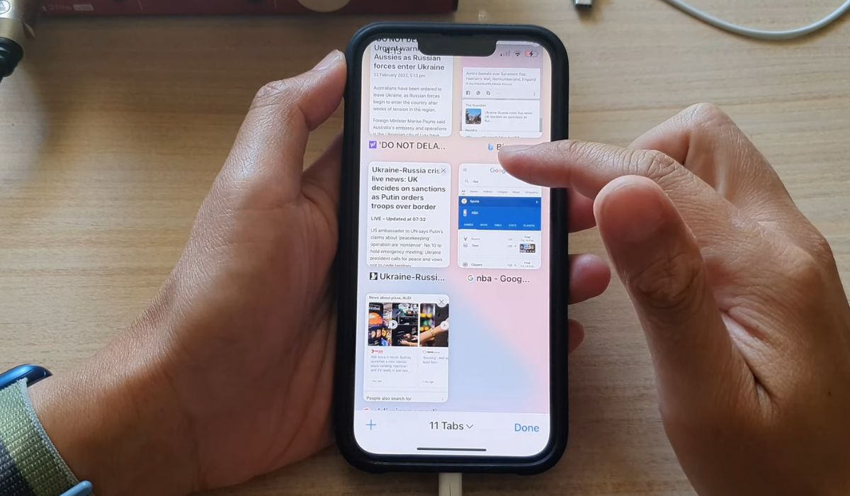 how-to-clear-tabs-in-safari-on-iphone-13