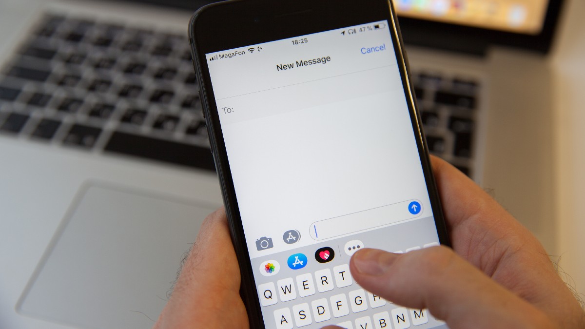 how-to-get-to-the-beginning-of-a-text-conversation-on-iphone-13