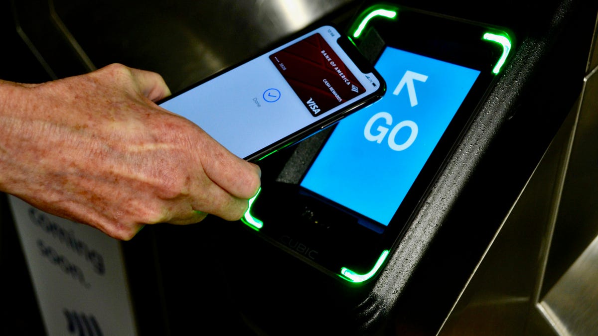 MTA’s OMNY System Lets You Use Apple Pay And Google Pay For Transit