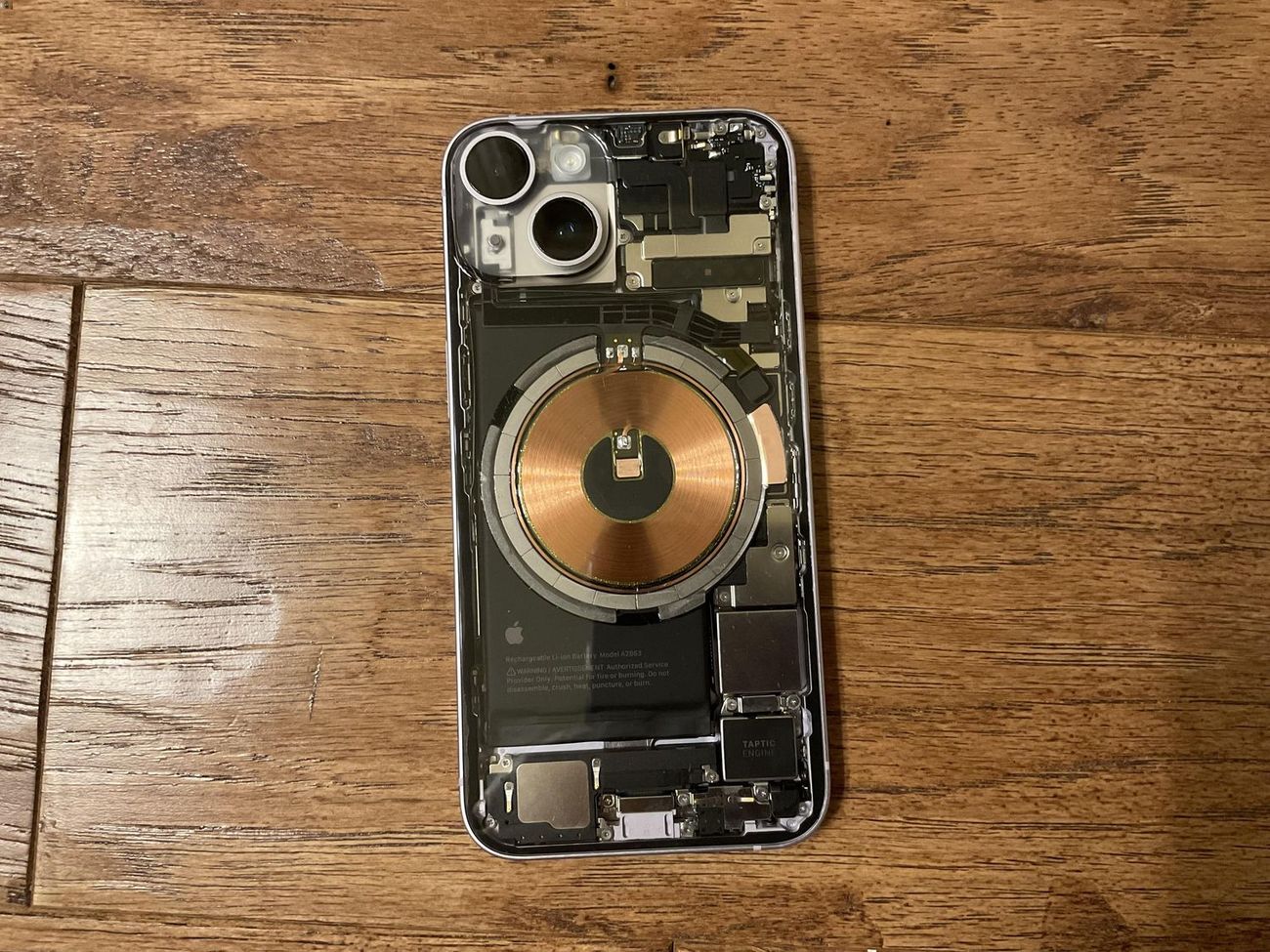 the-iphone-14-gets-a-stunning-transparent-back-with-this-mod