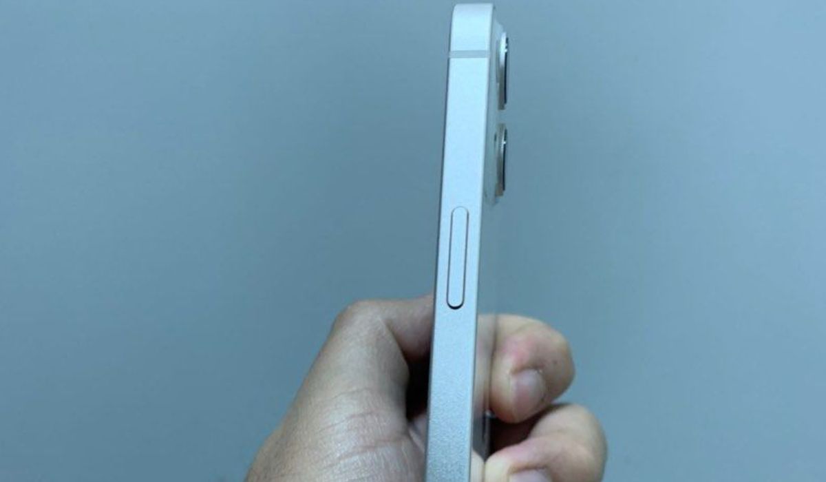 What Is The Side Button On iPhone 13 | CellularNews