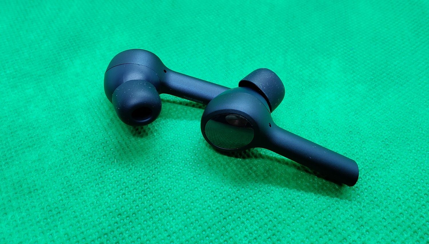 which-xiaomi-earbuds-to-get