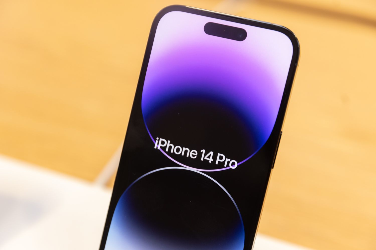 why-is-iphone-14-pro-not-available