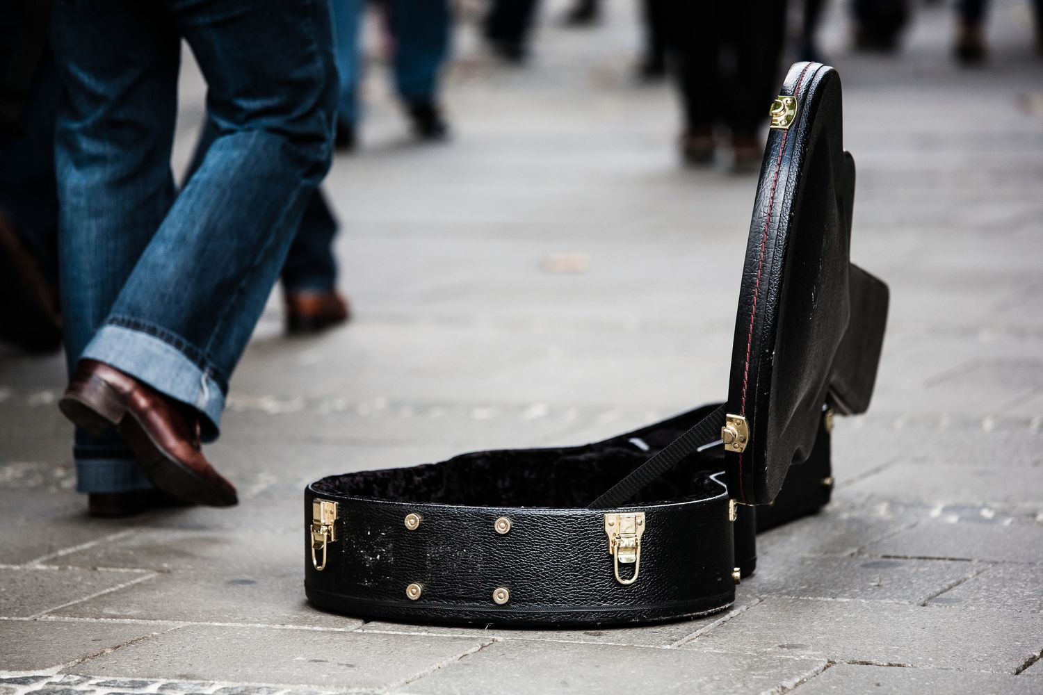 you-can-now-tip-london-buskers-without-handing-over-cash