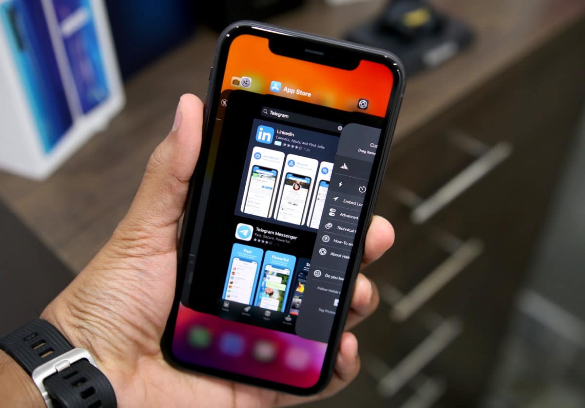 how-do-i-see-open-apps-on-iphone-11