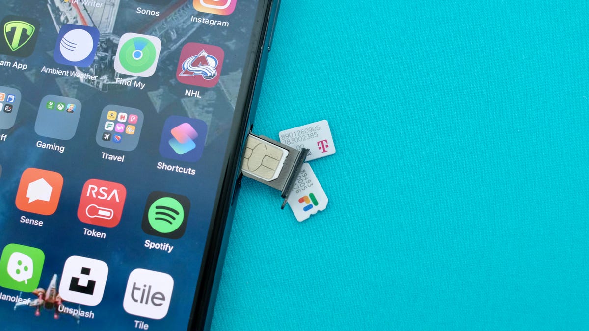 how-to-change-sim-card-on-iphone-10