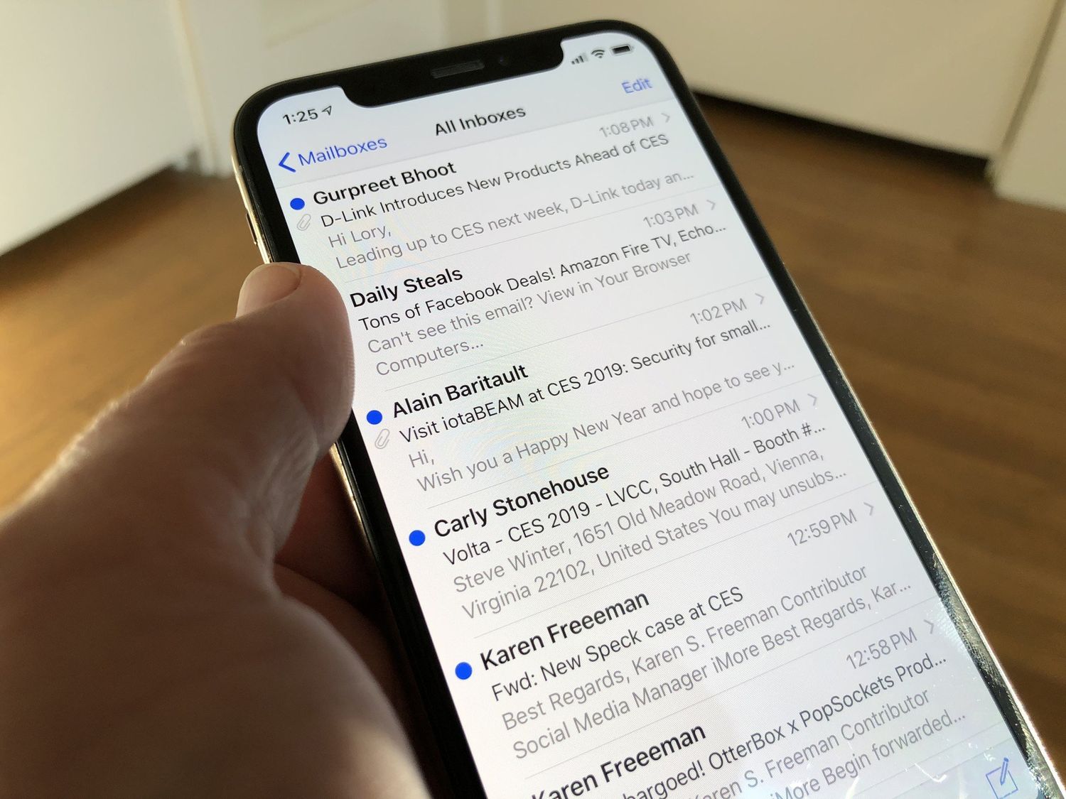 how-to-delete-emails-from-and-iphone-10