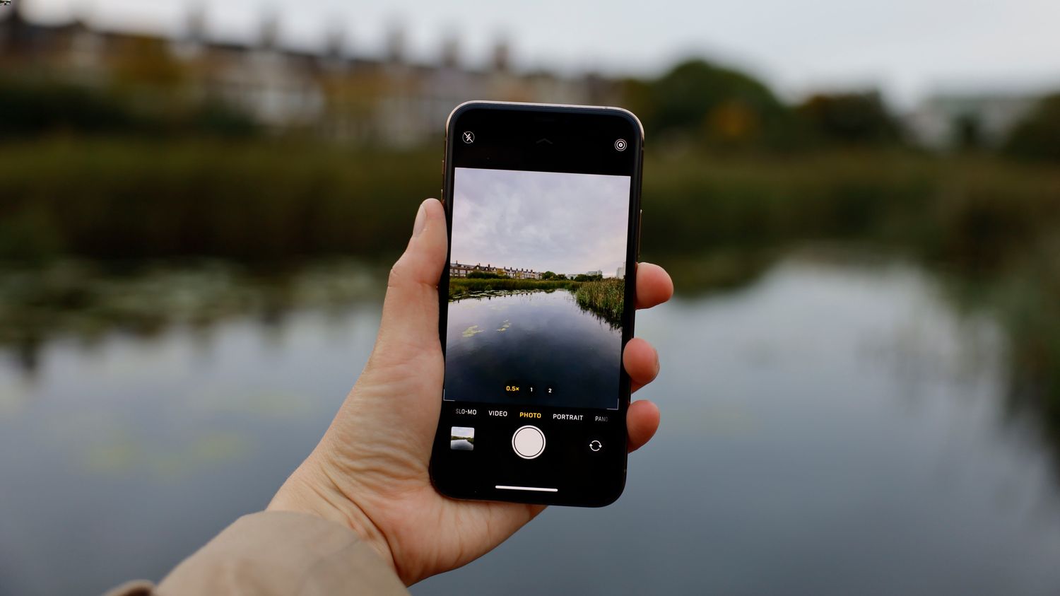 how-to-do-wide-angle-on-iphone-11