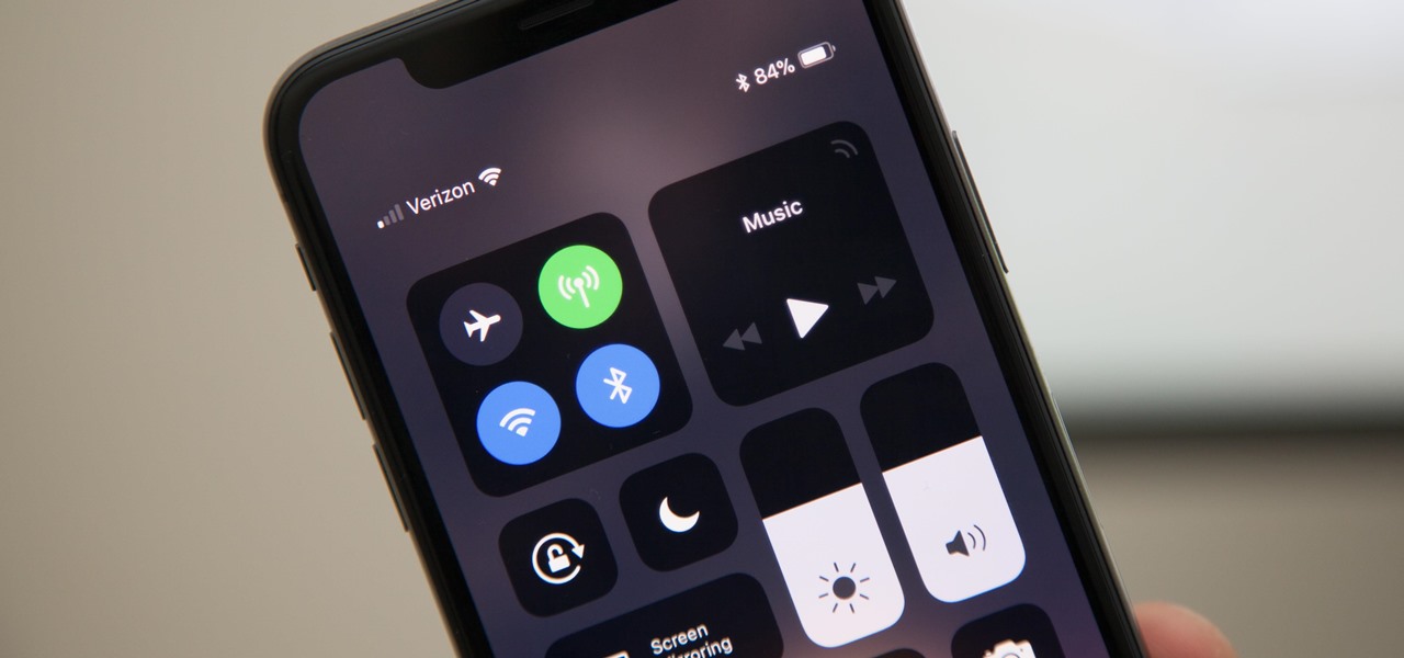 how-to-enter-the-control-panel-in-iphone-10