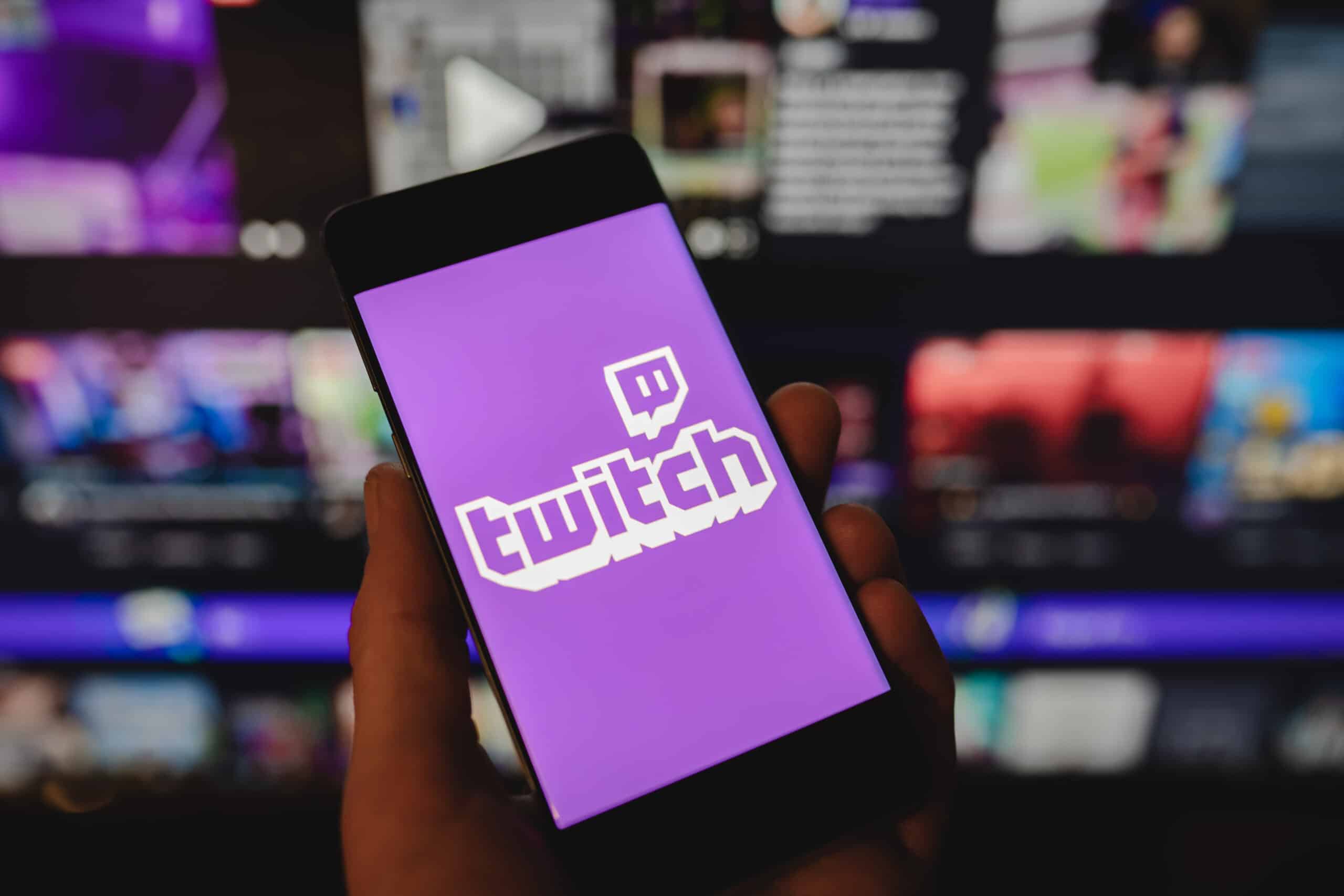 how-to-make-a-poll-on-twitch-as-a-mod-on-mobile