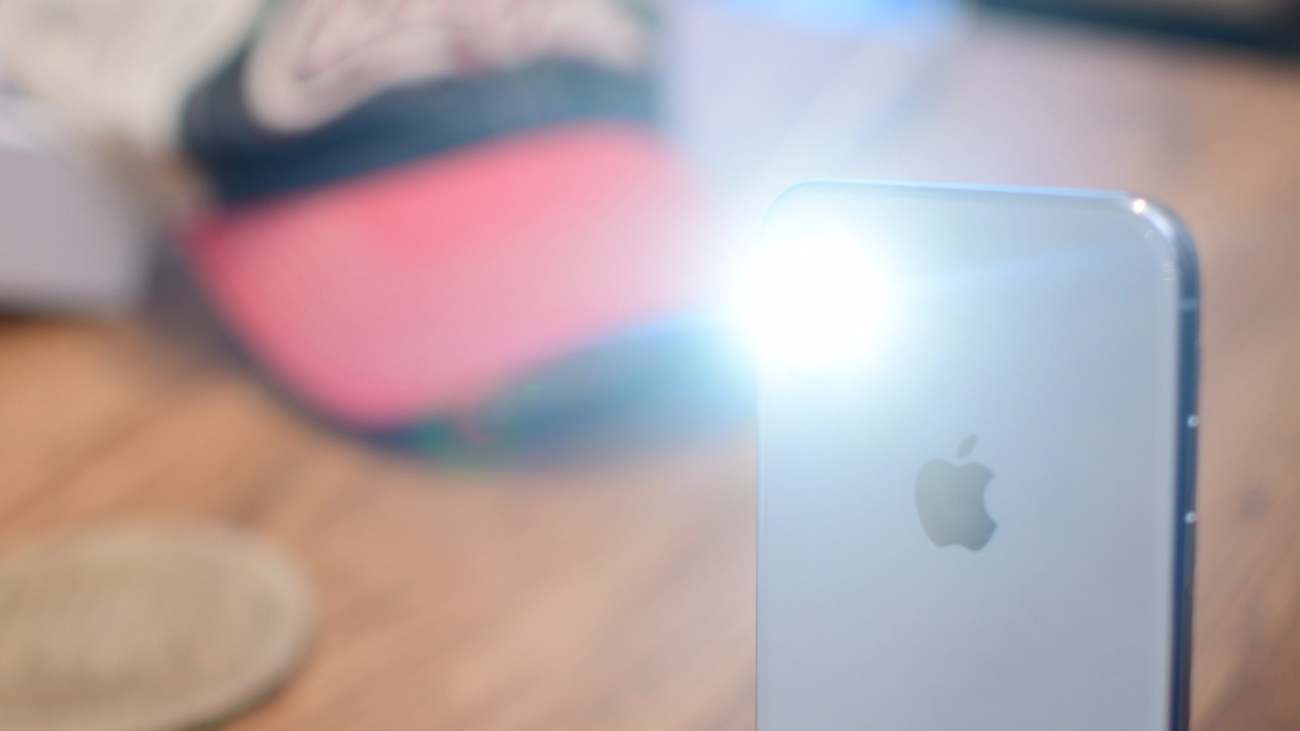 how-to-turn-flash-on-iphone-12