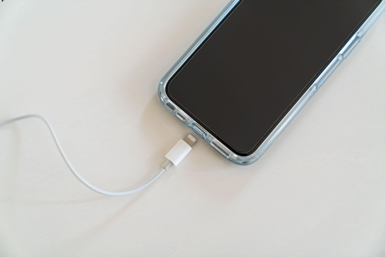 iphone-11-not-charging-when-plugged-in