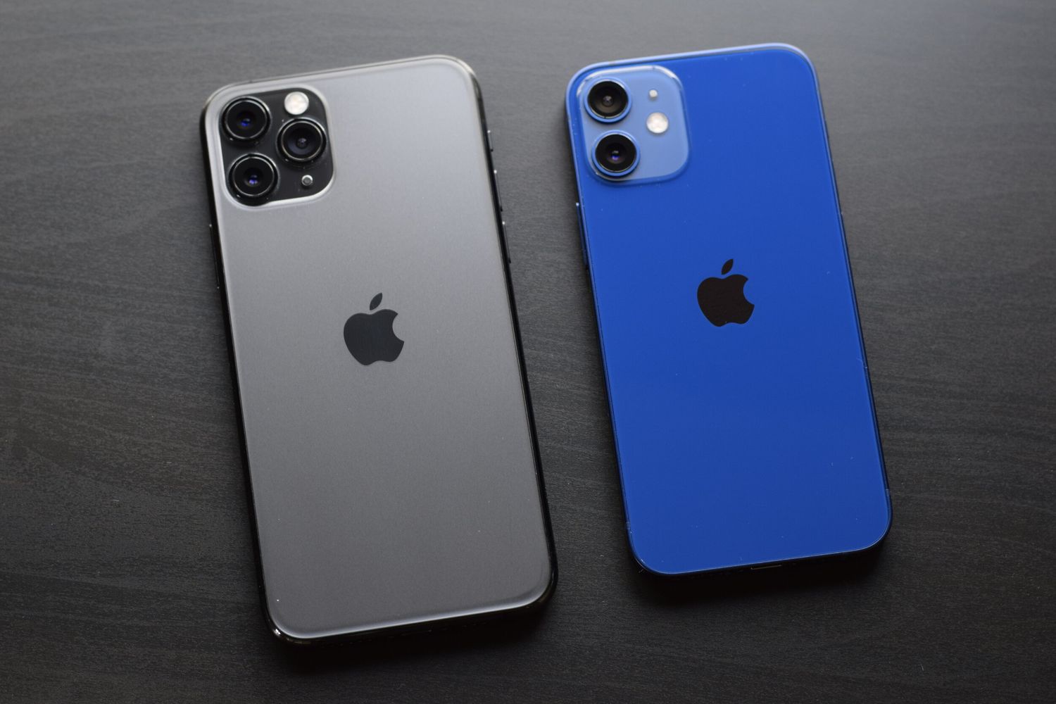 iphone-11-or-iphone-12-mini-which-is-better