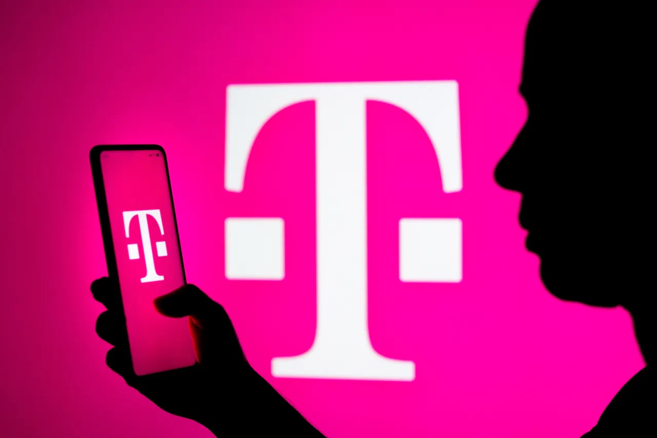 what-are-aura-services-at-t-mobile