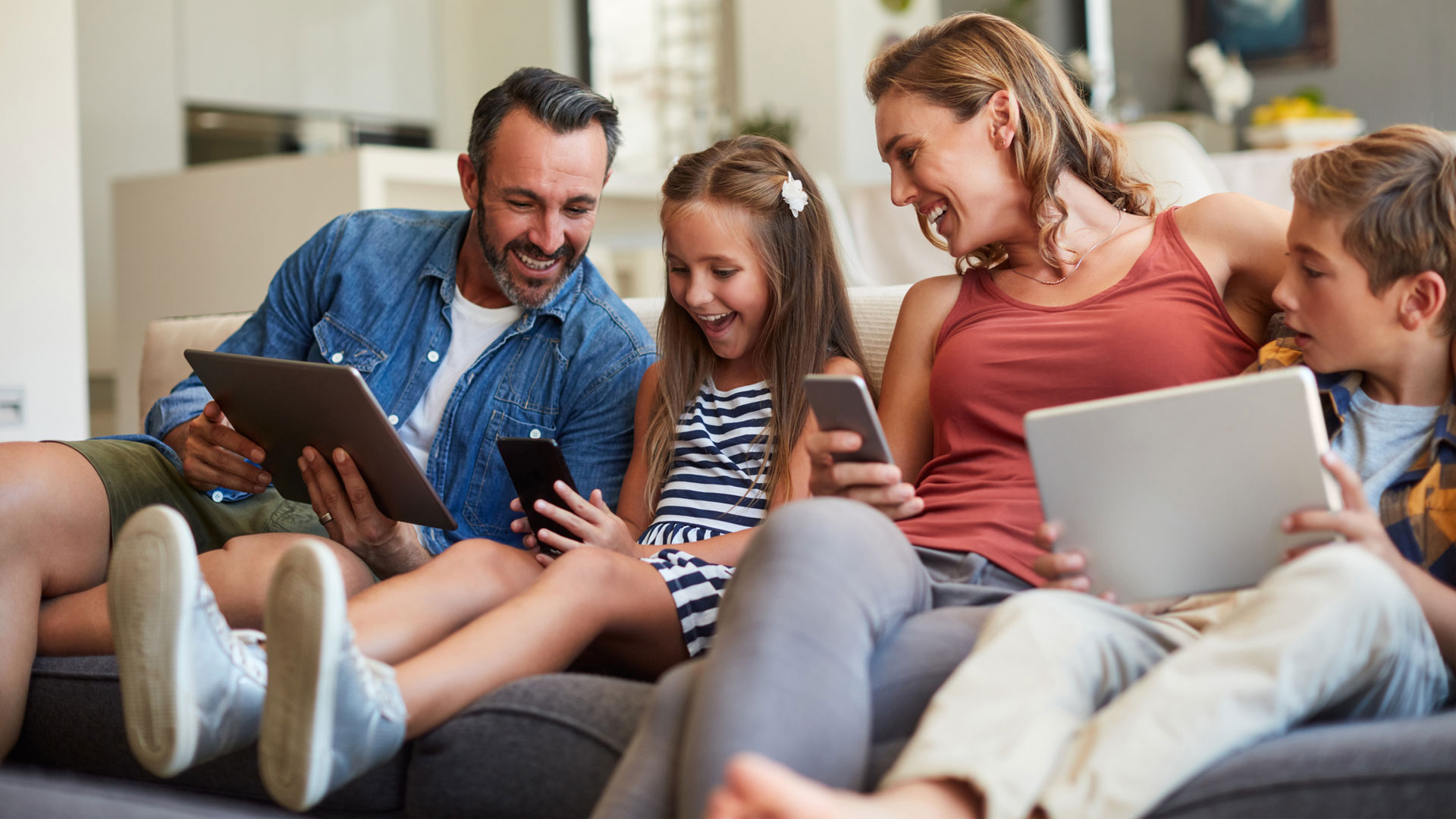 what-are-the-best-family-cell-phone-plans
