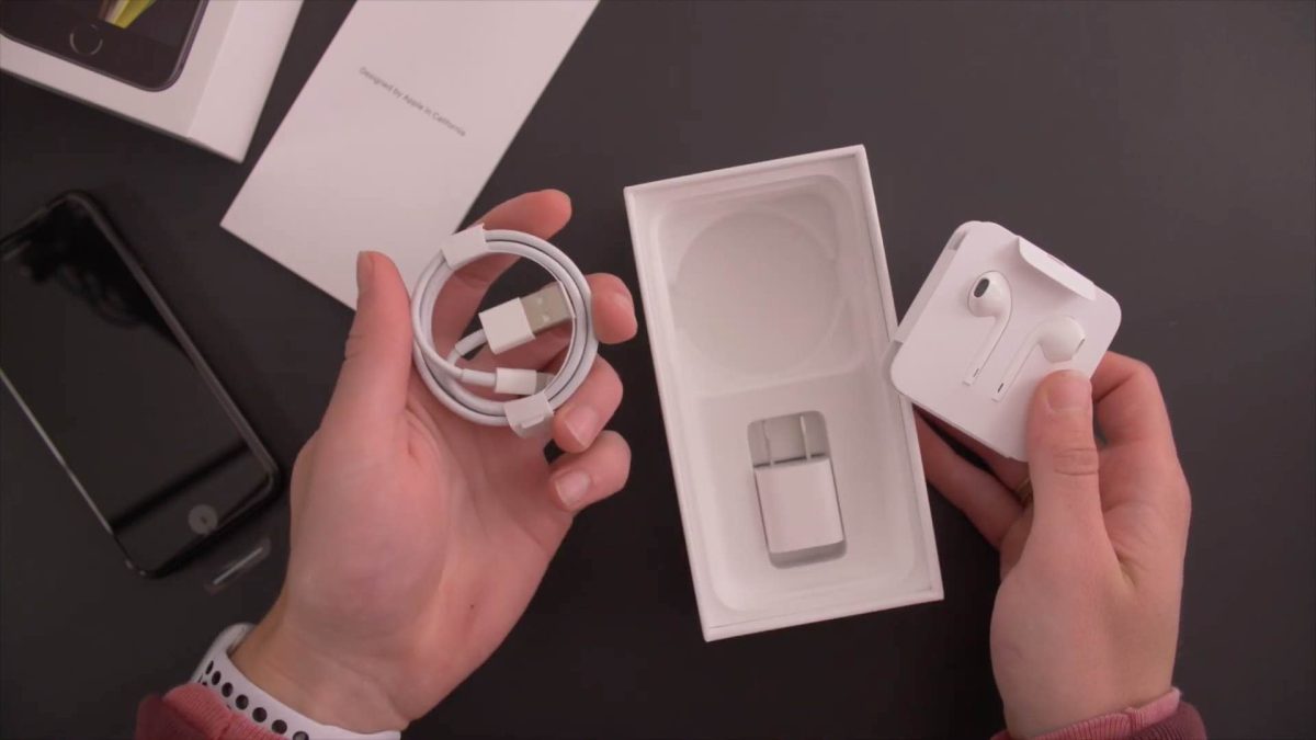 What Comes In An iPhone 11 Box CellularNews