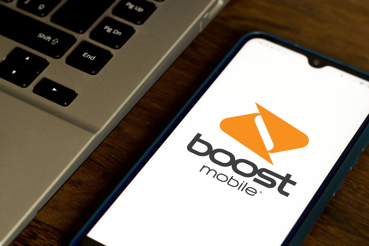 what-company-owns-boost-mobile