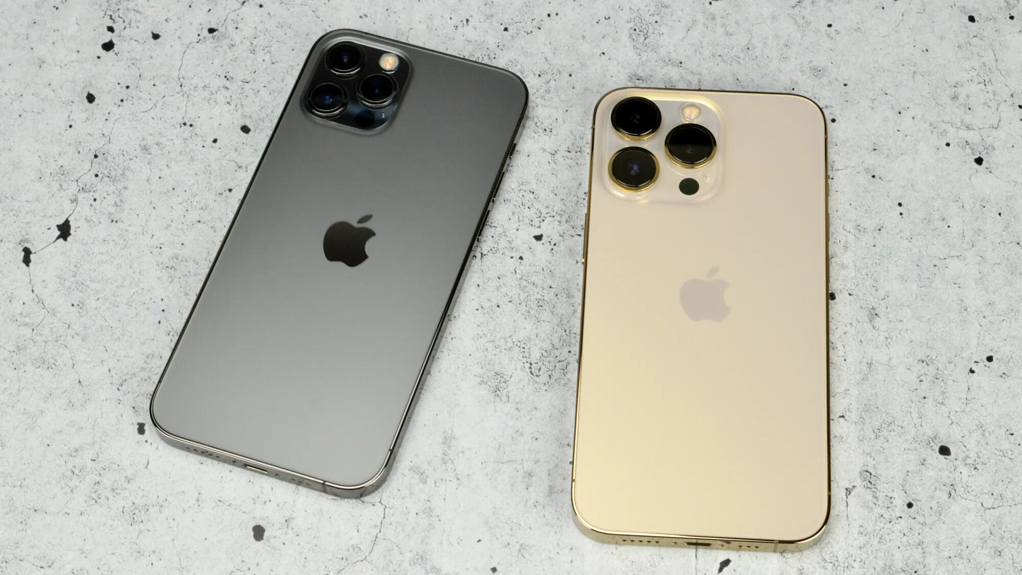 what-is-the-difference-between-the-iphone-12-pro-max-and-the-iphone-13-pro-max