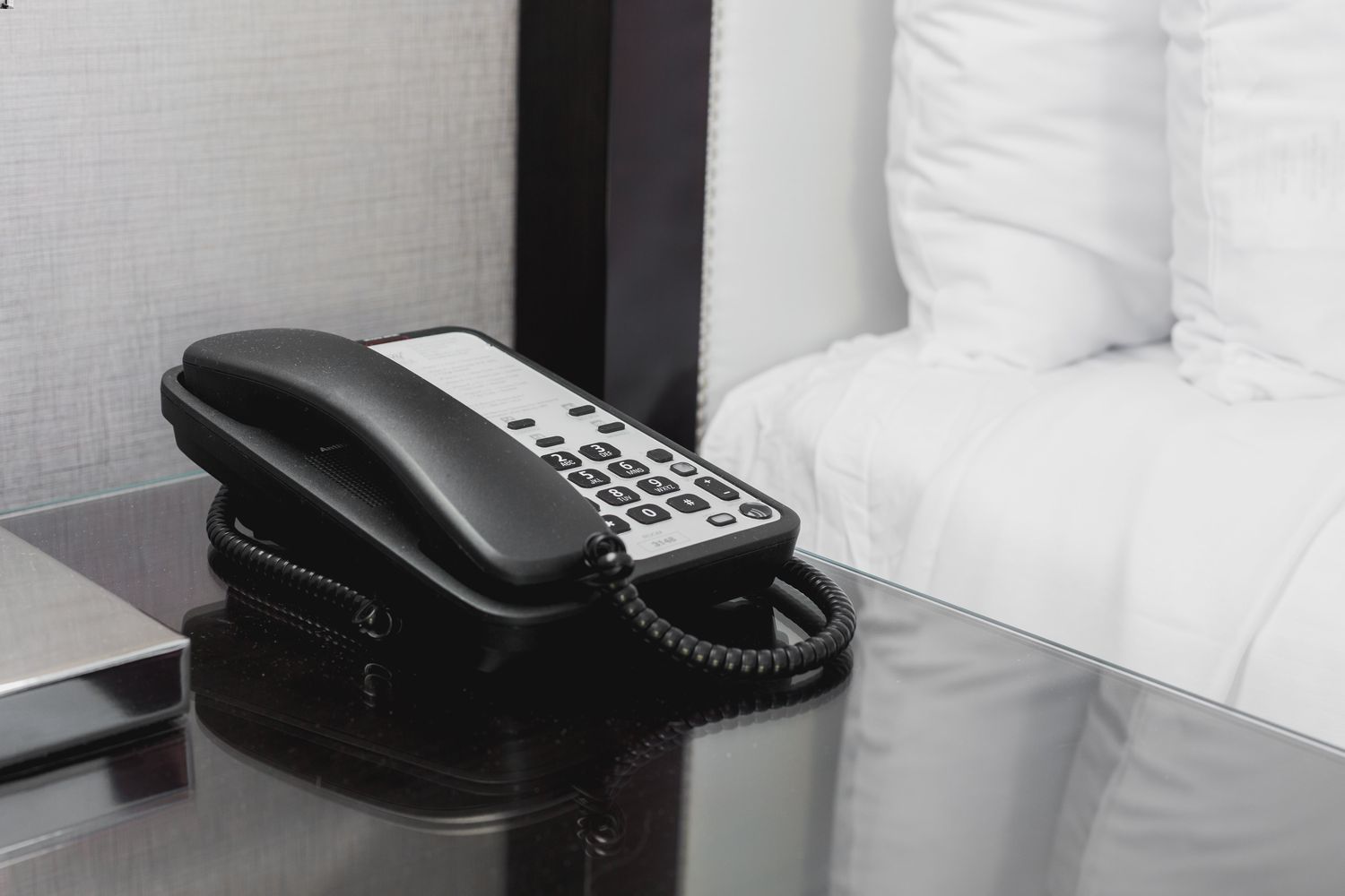 what-is-the-telephone-number-if-i-want-to-cancel-a-hotel-reservation-on-travelocity
