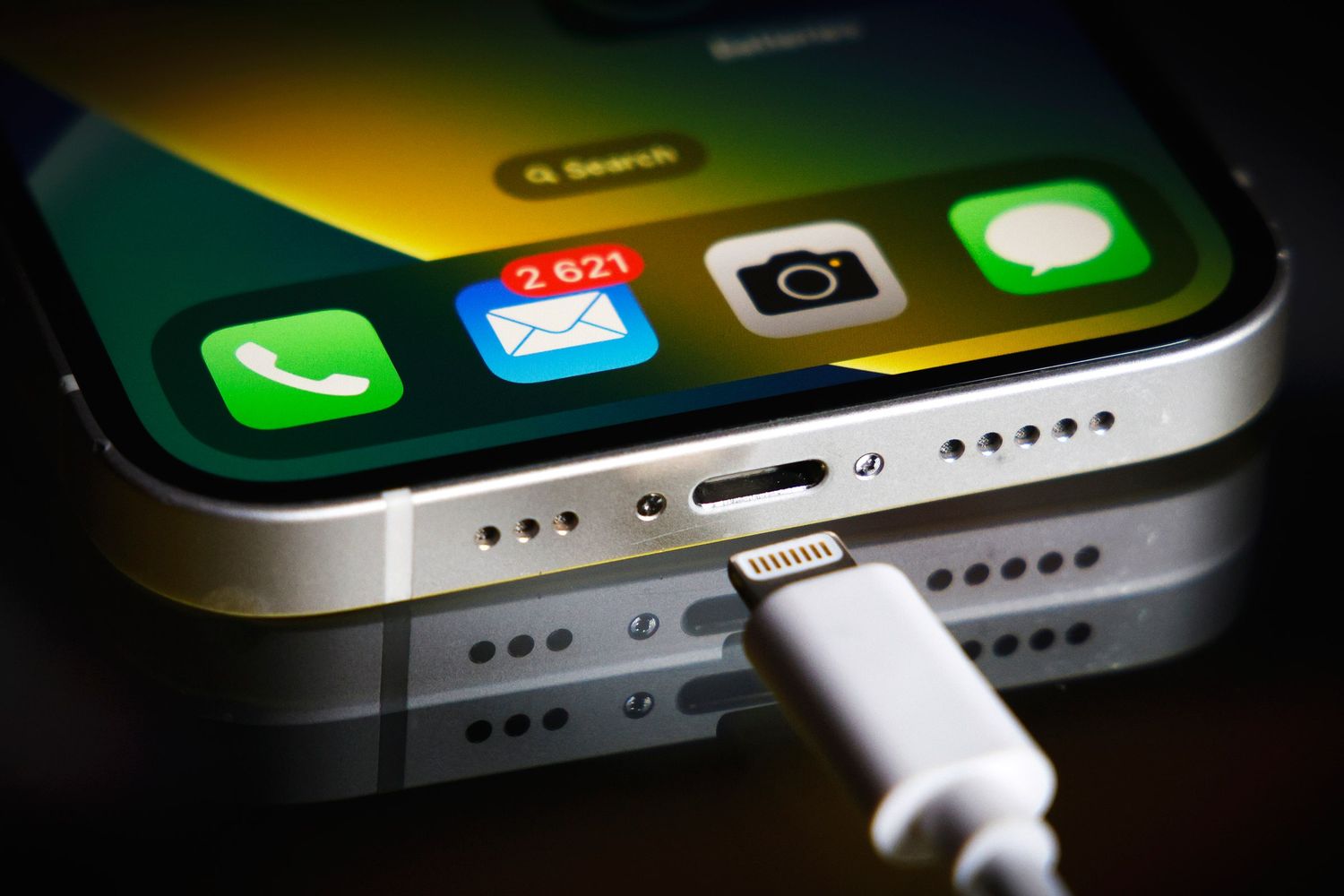 what-power-cord-does-the-iphone-10-use