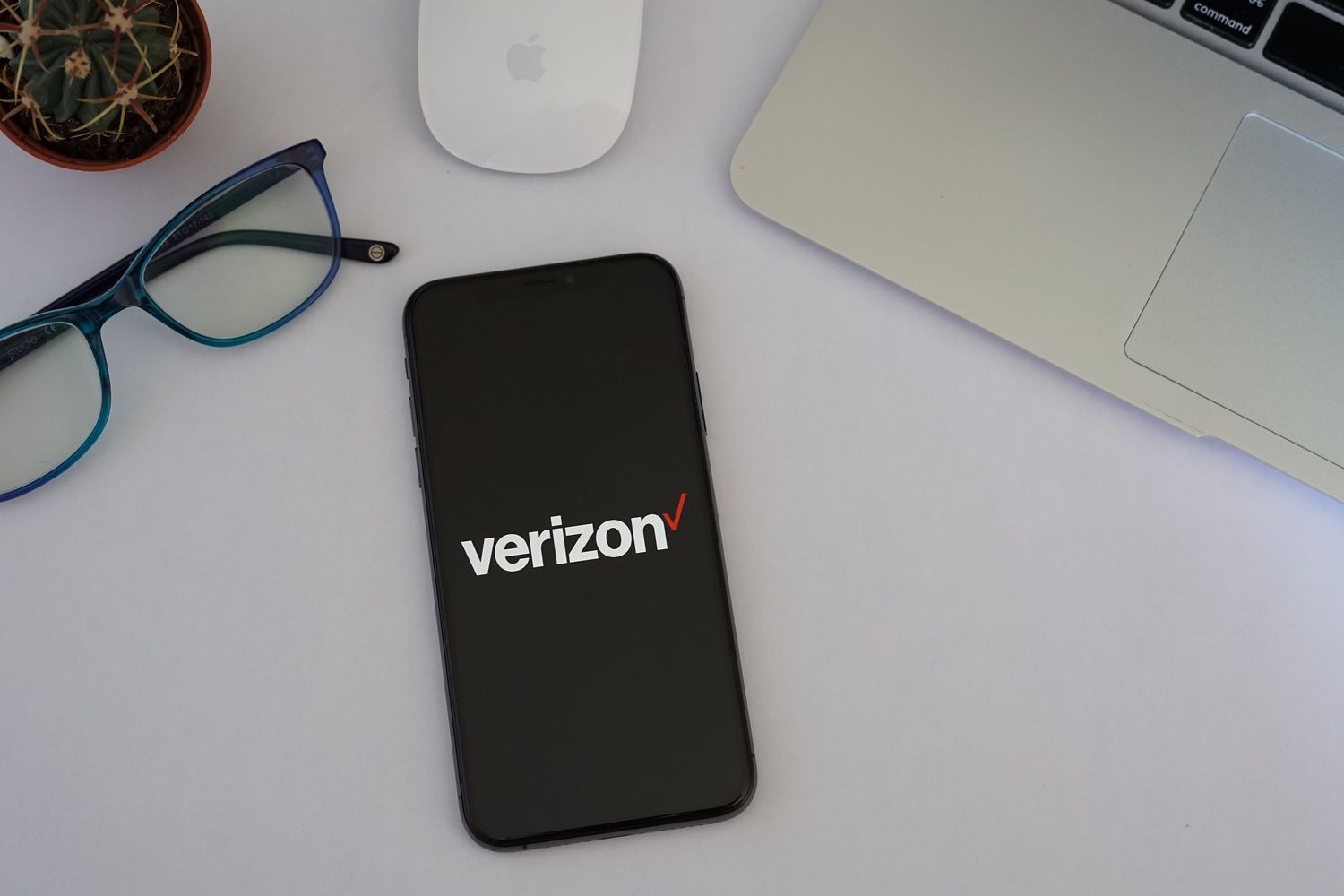 with-verizon-what-is-the-difference-between-your-verizon-number-and-telephone-number