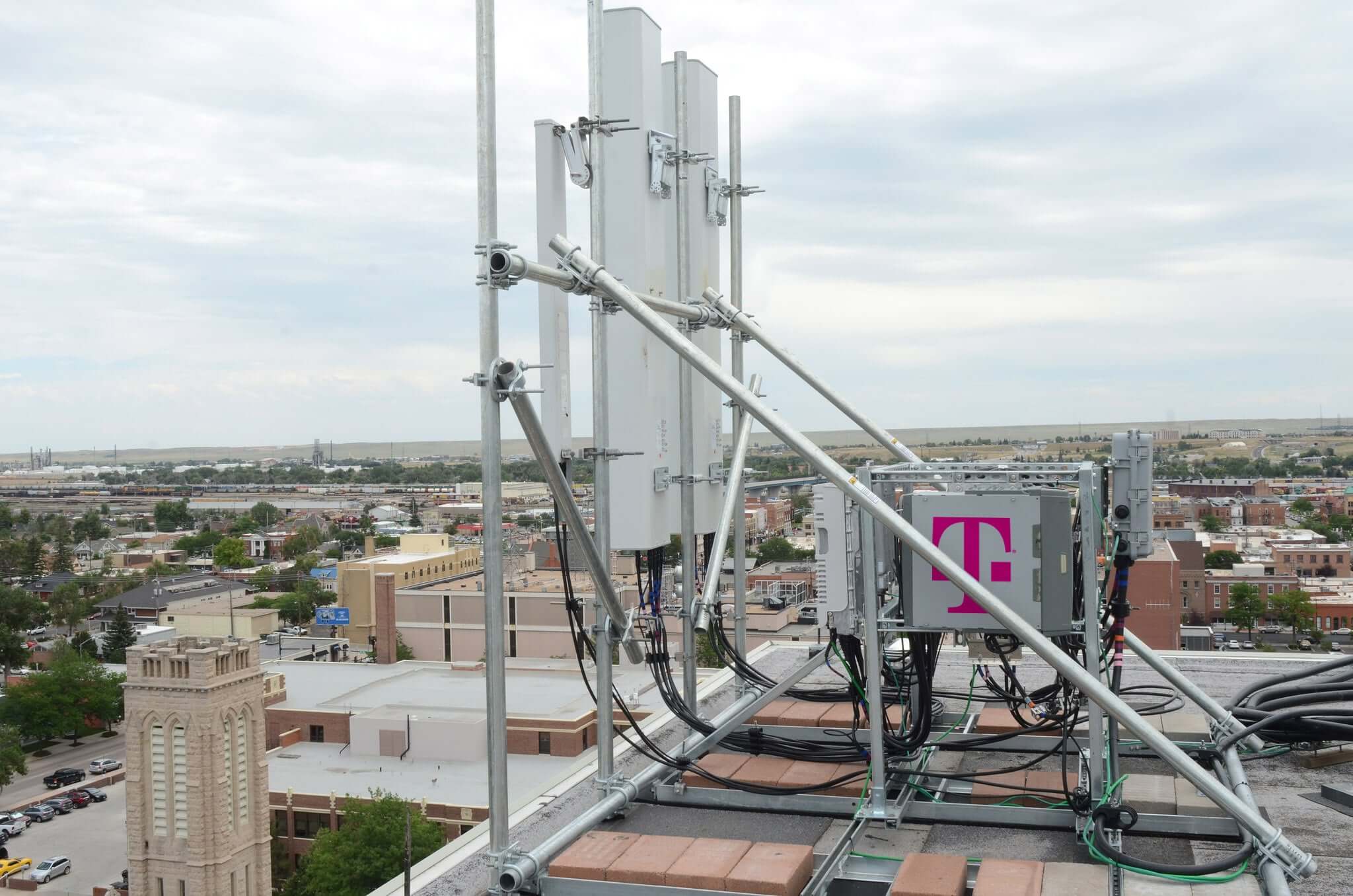 how-many-towers-does-t-mobile-have