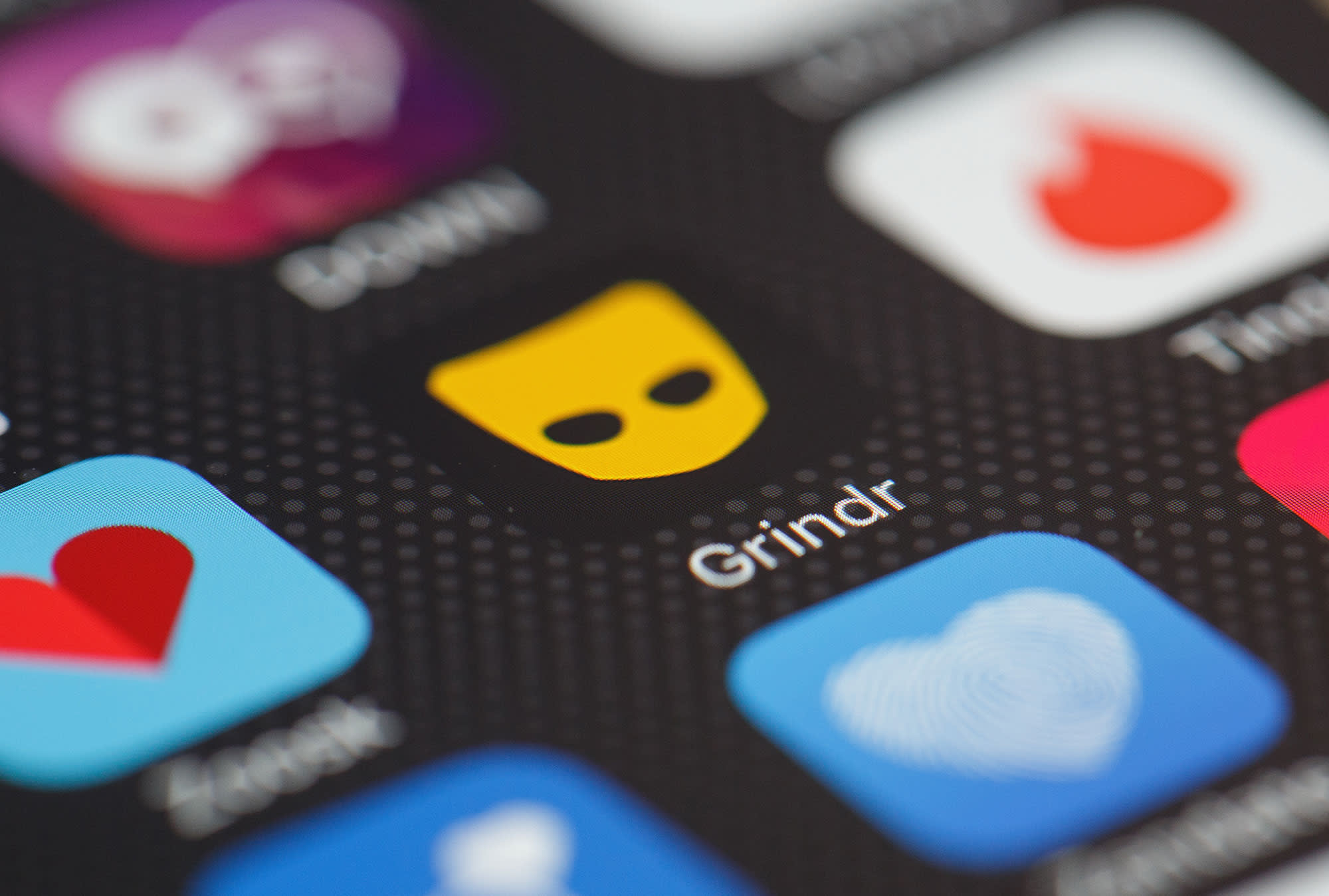 how-to-get-around-grindr-phone-number